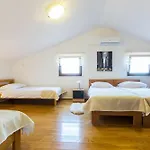 Tina With Swimming Pool, Tennis Court, Games Room, Sauna, Gym, Bbq Policnik
