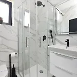 Tina With Swimming Pool, Tennis Court, Games Room, Sauna, Gym, Bbq Βίλα *