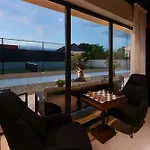 Villa Tina With Swimming Pool, Tennis Court, Games Room, Sauna, Gym, Bbq Policnik