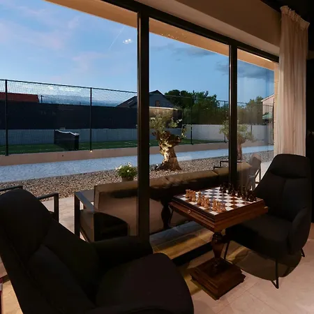 Vila Tina With Swimming Pool, Tennis Court, Games Room, Sauna, Gym, Bbq Policnik